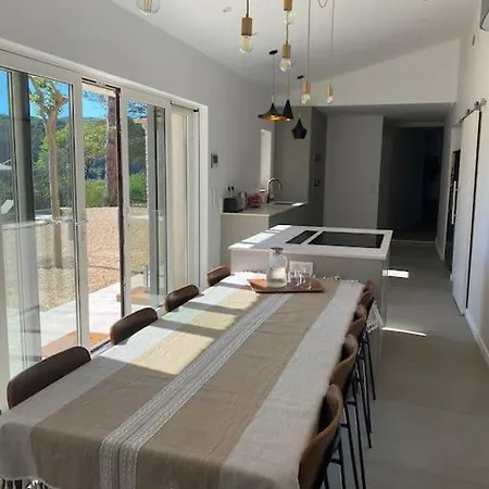 Magnifique Mas Avec Piscine Luberon Murs (Vaucluse)